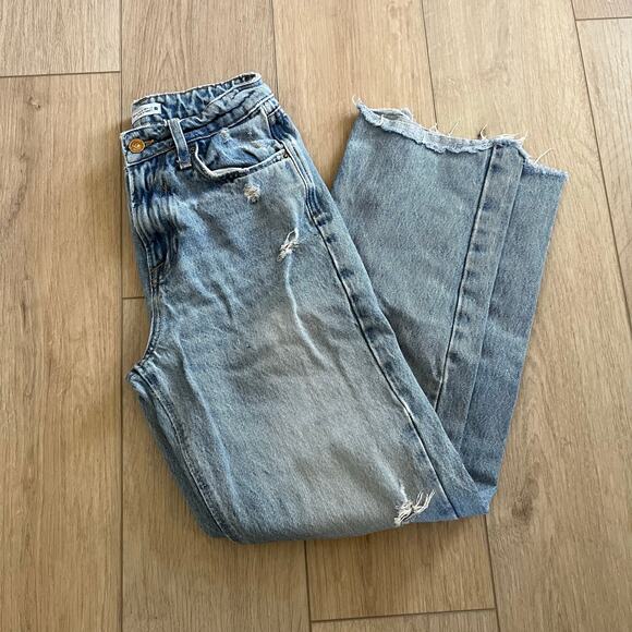 Zara Women’s High Rise Distressed Mom Jean Sz 0 - Picture 1 of 8